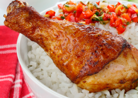 Coxas de frango assadas suculentas